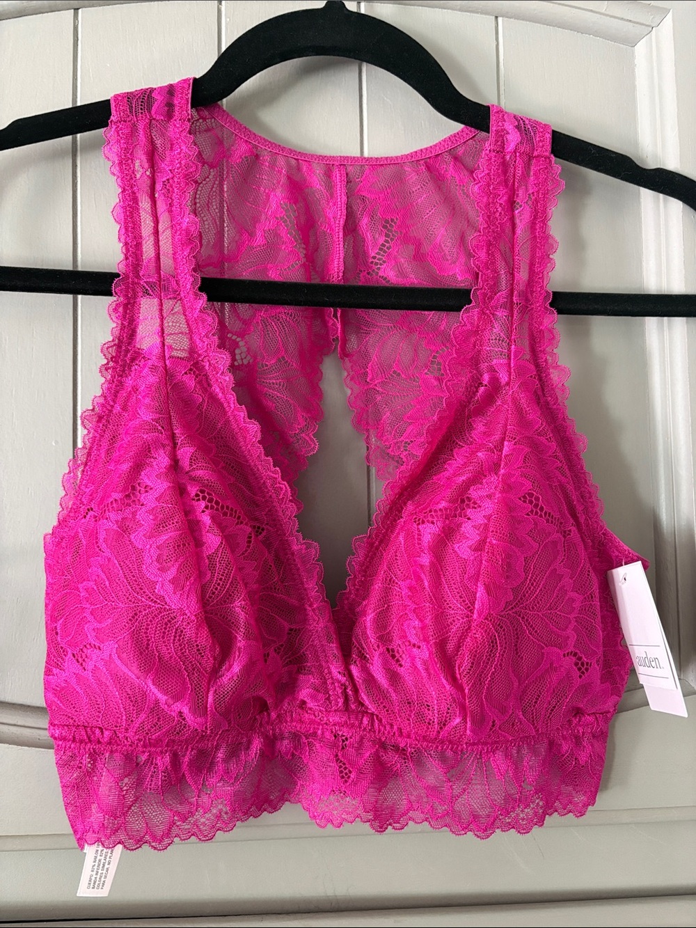 NWT Auden Fuchsia Lace Bralette, Size M, removable pads